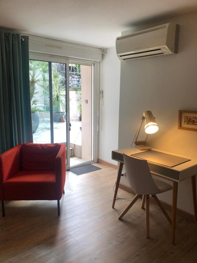 Hotel Couette Et Cafe Montpellier Zewnętrze zdjęcie