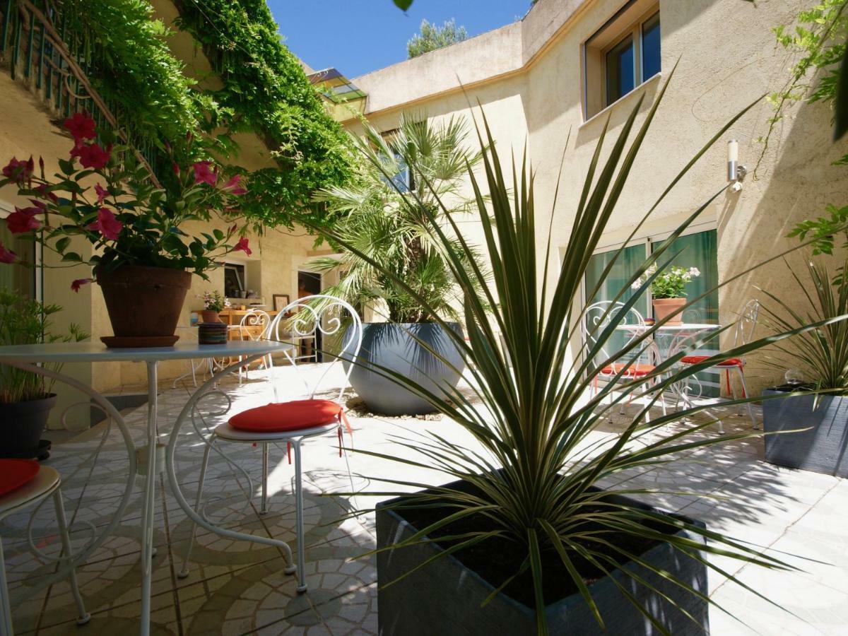 Hotel Couette Et Cafe Montpellier Zewnętrze zdjęcie